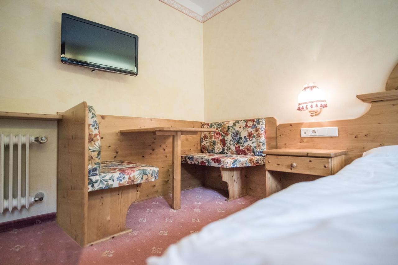 Hotel Edelweiss Брайес  Экстерьер фото