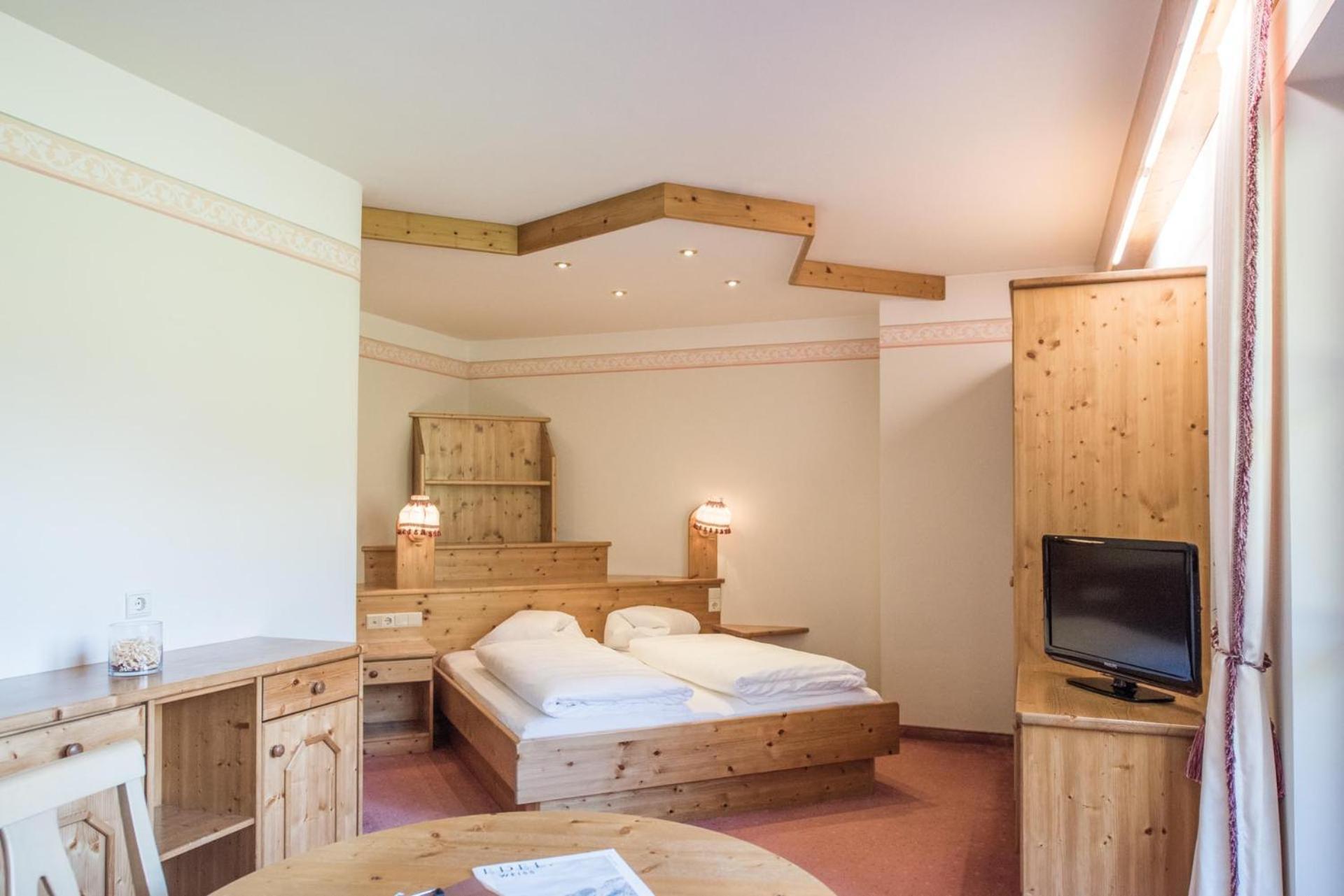 Hotel Edelweiss Брайес  Экстерьер фото